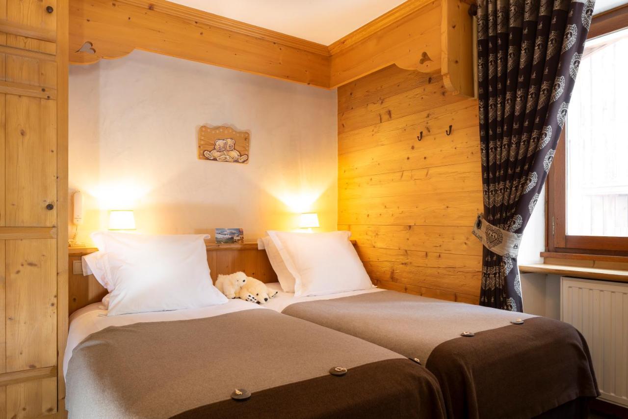 Logis La Croix-saint-maurice Hotel